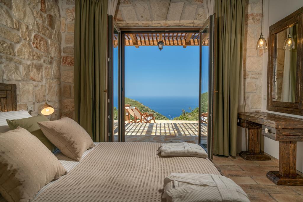Amara Villa Anafonítria